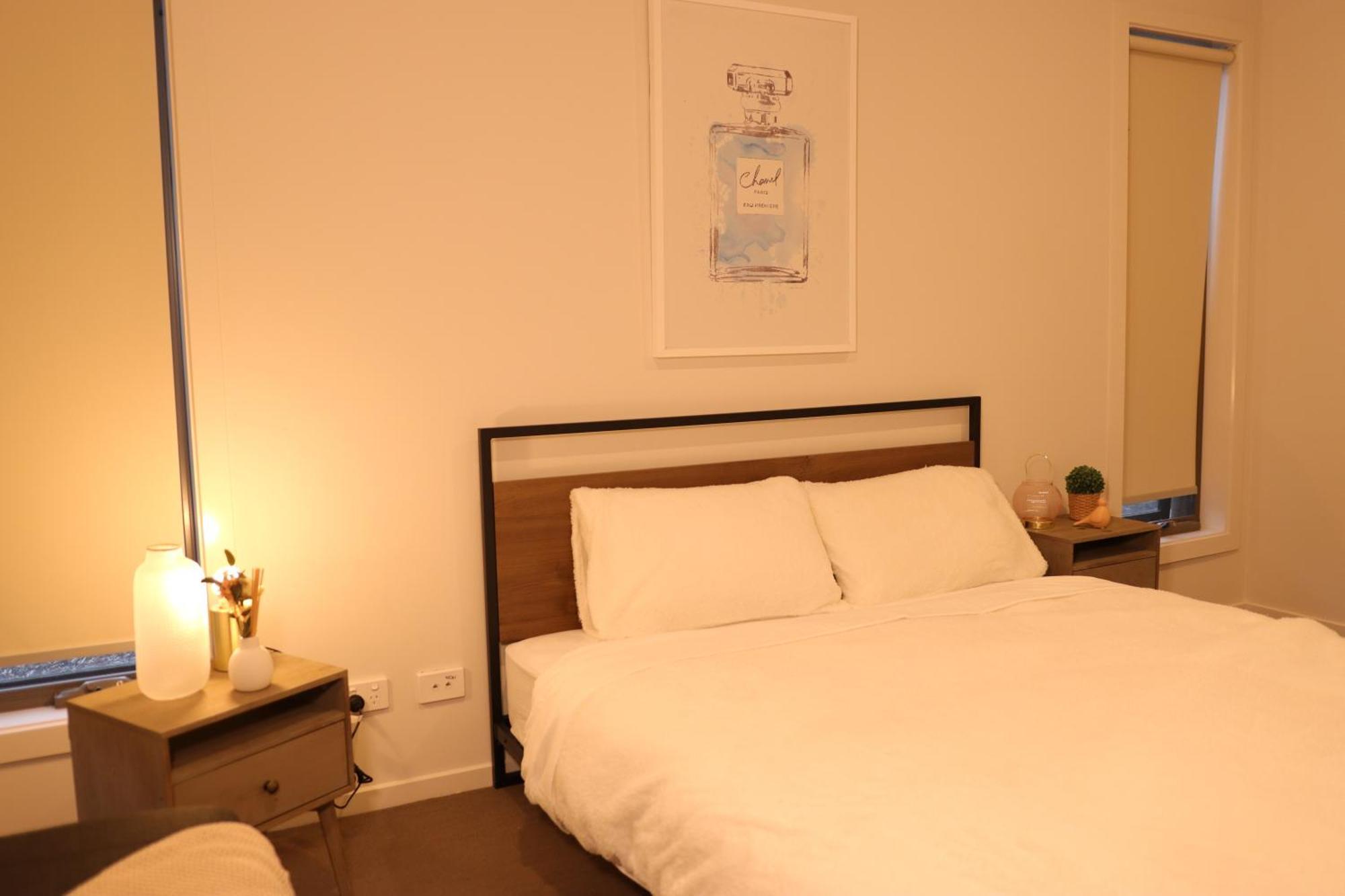 Melbourne Holiday House For 15 Peoples In Sanctuary Lake Point Cook Bagian luar foto
