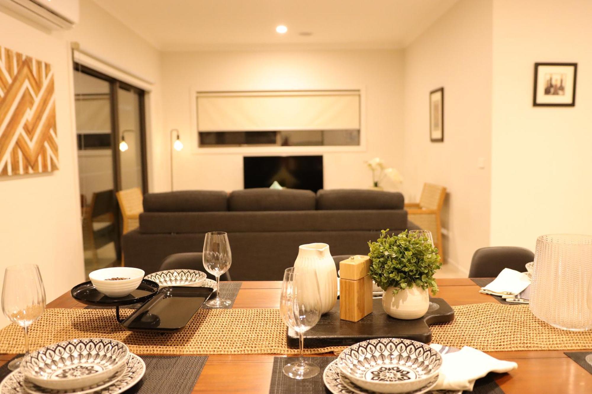 Melbourne Holiday House For 15 Peoples In Sanctuary Lake Point Cook Bagian luar foto