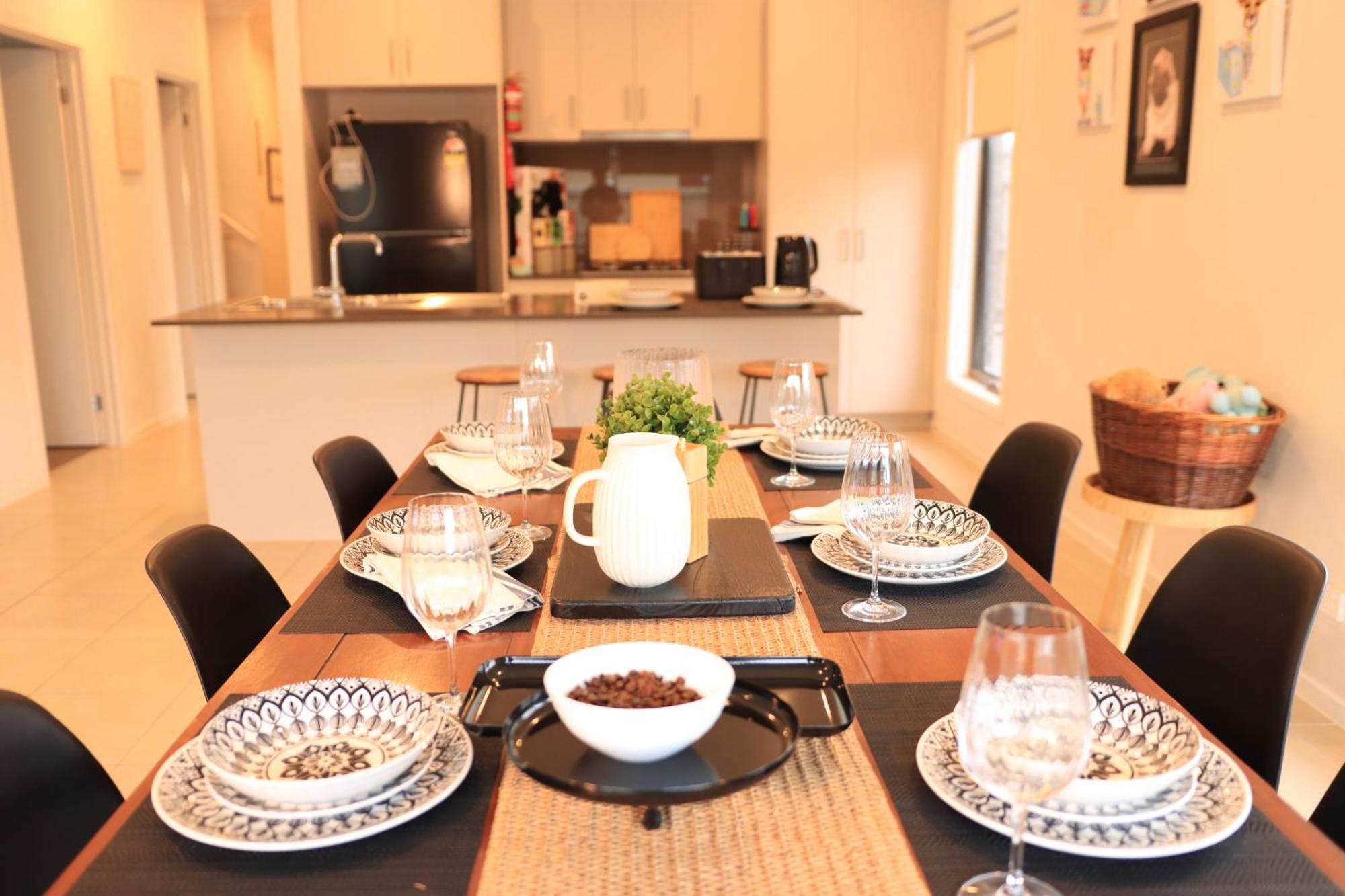 Melbourne Holiday House For 15 Peoples In Sanctuary Lake Point Cook Bagian luar foto